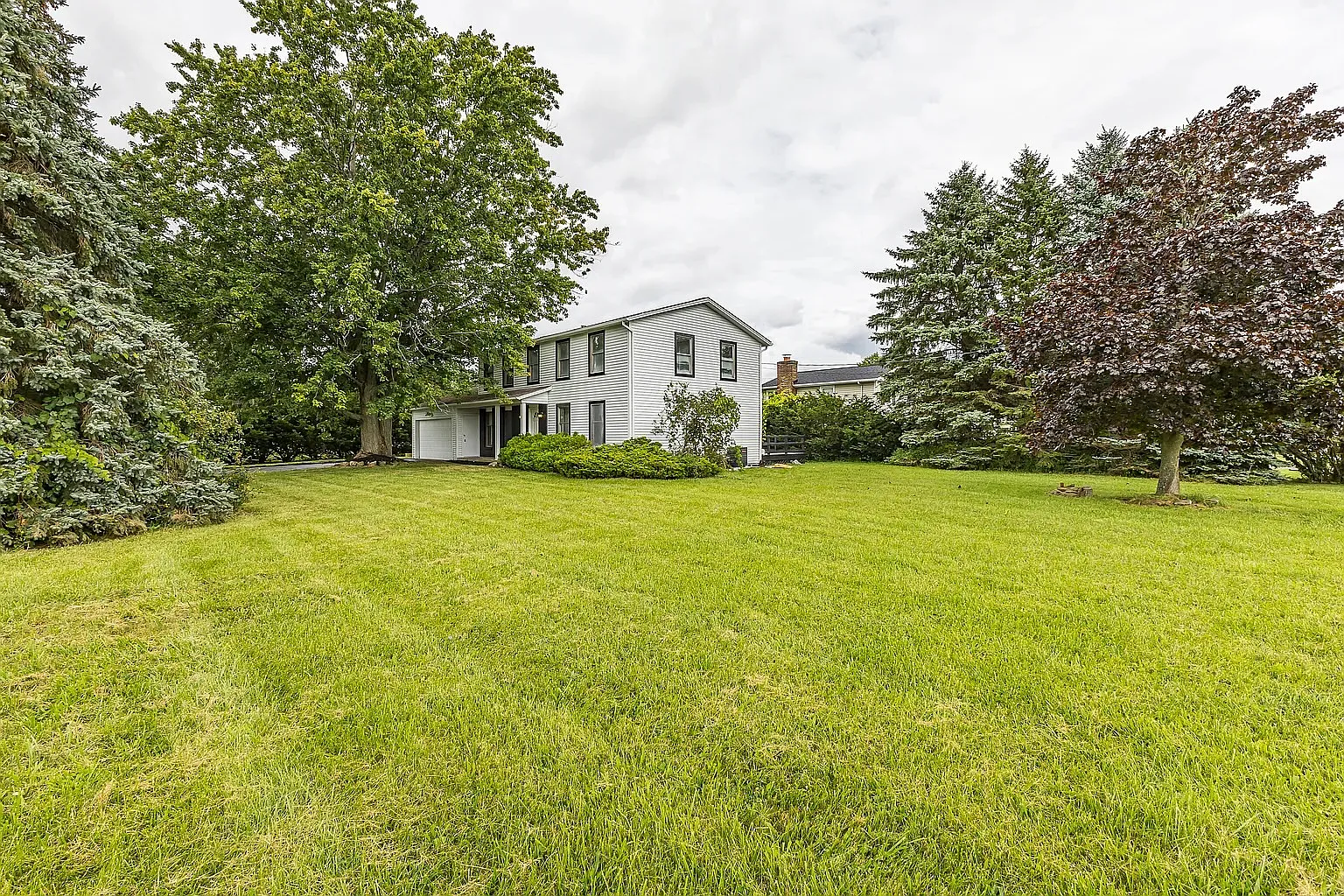 4 bed, 1886 sqft, $3,400 — Photo 3