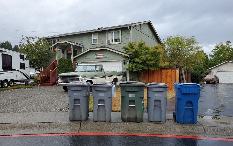 2nd image of 410 Amberwood Cir