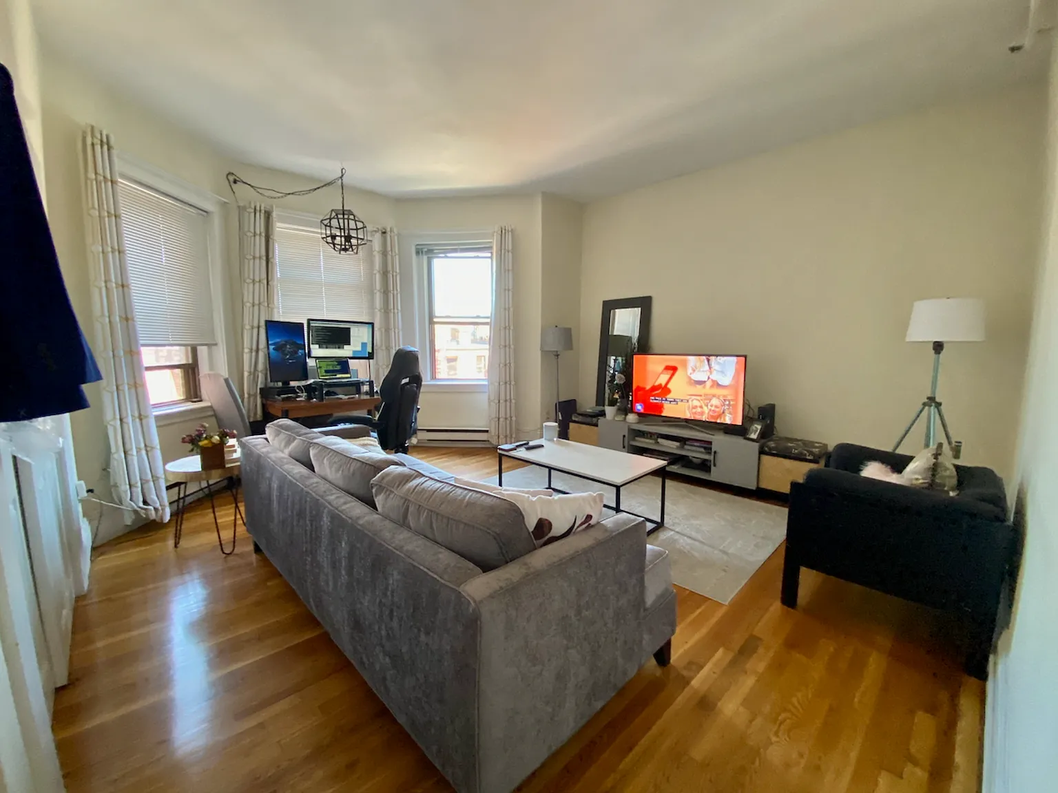 2 bed, 9999 sqft, $4,900 — Photo 4