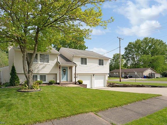 2nd image of 206 Mayhill Dr