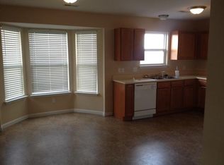727 W 5th St, Washington, MO 63090