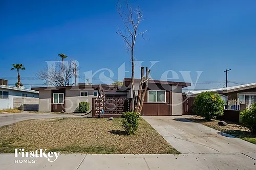 3904 El Parque Ave Photo 1