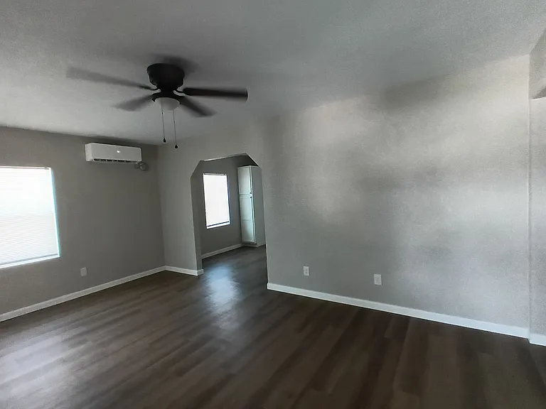 404 Mid America Blvd — Photo 5