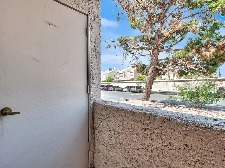 #GuardianRealty 2974 Juniper Hills #102 Las Vegas Condo Rental porch_08072025