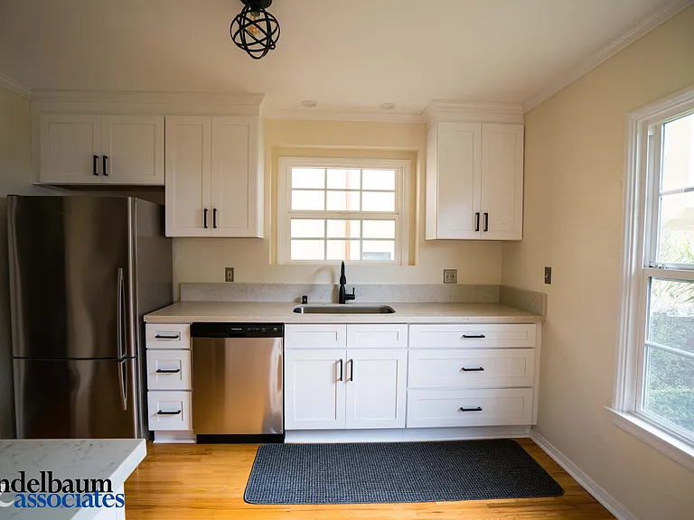 206 N Prospect Ave — Photo 21