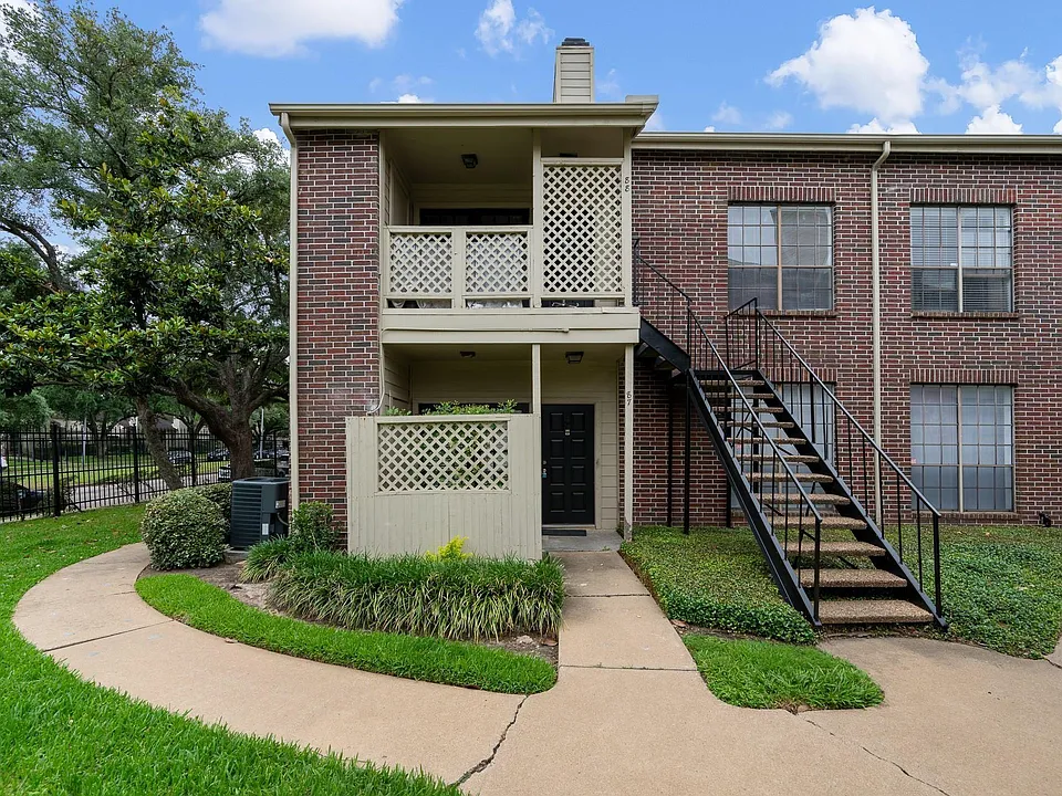 8055 Cambridge St #87