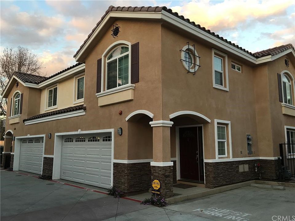 1st image of 13226 Ramona Blvd #1