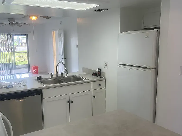 2 bed, 1100 sqft, $1,795 — Photo 2