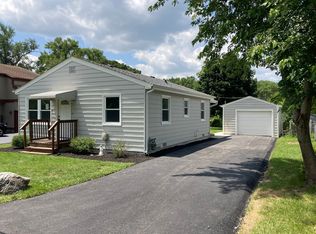 128 Eastwood Ln, Port Barrington, IL