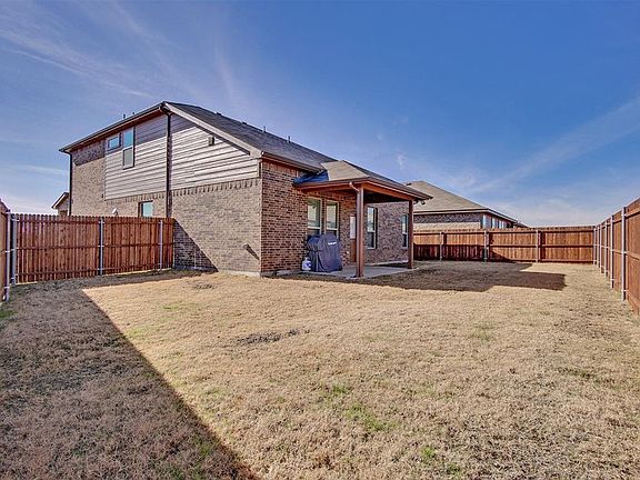 4th image of 1300 Brownford Dr