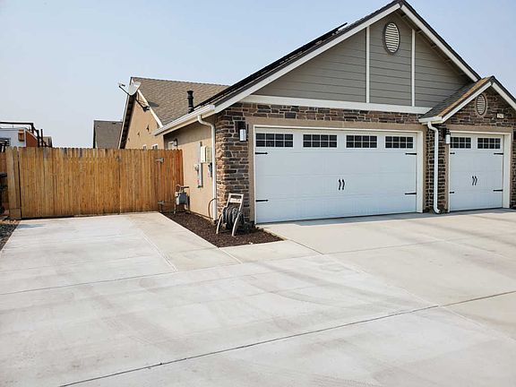 4th image of 2547 N Kayenta St