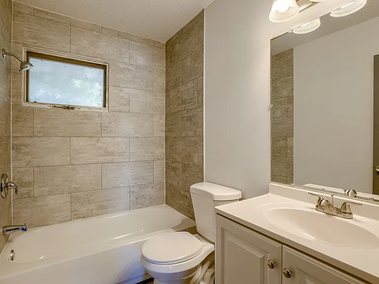 4513 Lafayette Ave #12 — Photo 7