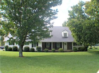 200 Freedom Ln, Winchester, TN 37398