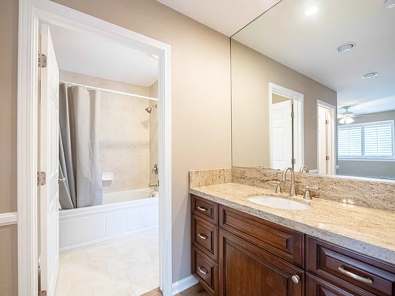 4272 N Cedarpine Ln — Photo 15