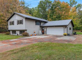 W5828 N Oak Park Cir, Shawano, WI 54166