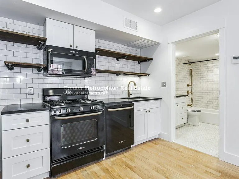282 North St #2 — Photo 4