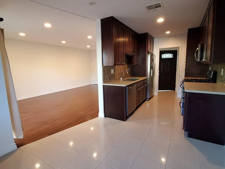 4180 La Salle Ave #2 — Photo 3