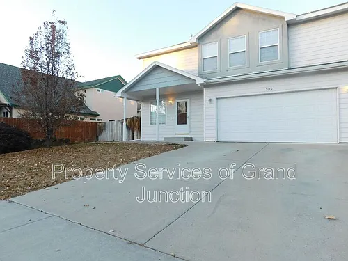 3132 Shamrock Dr Photo 1