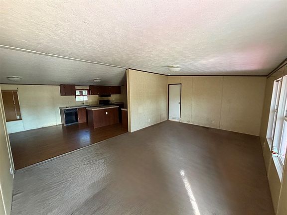 5th image of 23943 Swallowtail Ln