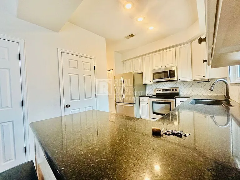 6703 Sheridan Blvd #A — Photo 7