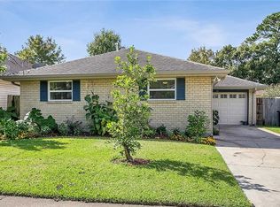 82 Renpass Ave, Harahan, LA 70123