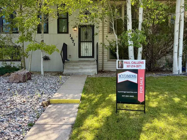 1471 N 17th St, Laramie, WY 82072