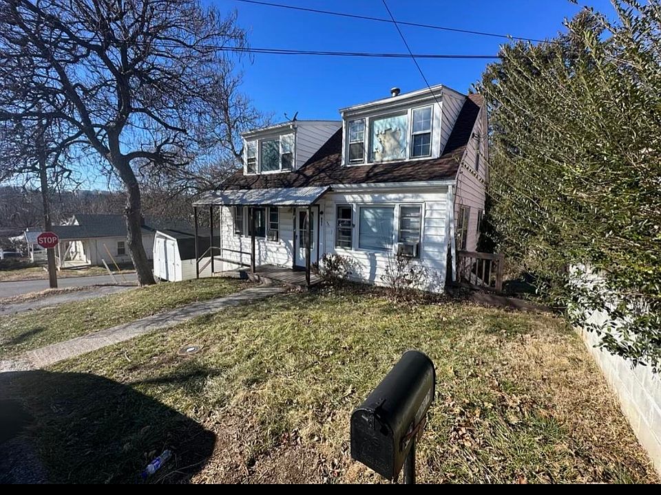 2nd image of 802 Randolph St