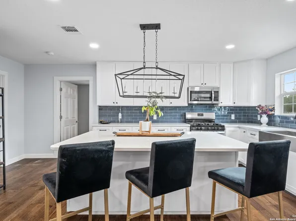 108 Bryn Mawr Dr, San Antonio, TX 78209