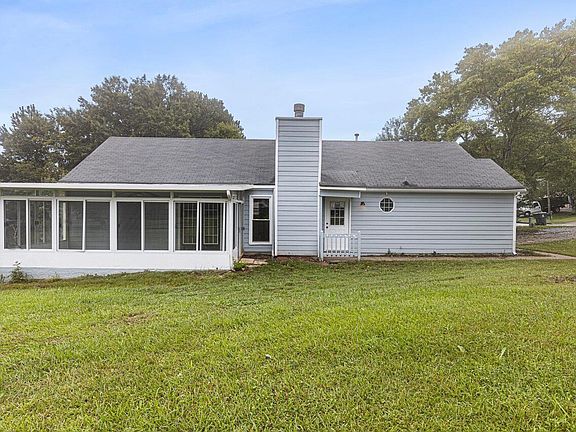 3rd image of 1507 Cain Ct N