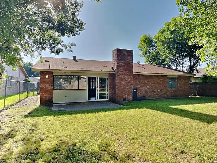 7409 Whitewood Dr — Photo 20