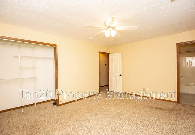 1430 Lokey Dr — Photo 16