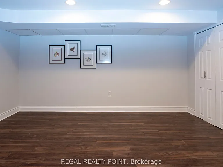 14 Mandel Cres #BASEMENT — Photo 6