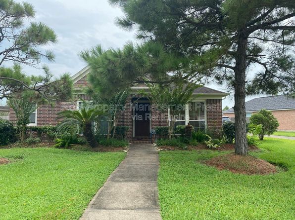 110 Smokey Lake Ln