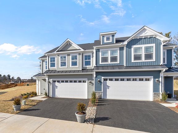 Creekwood Model Home - Elevation A on Slab Foundation