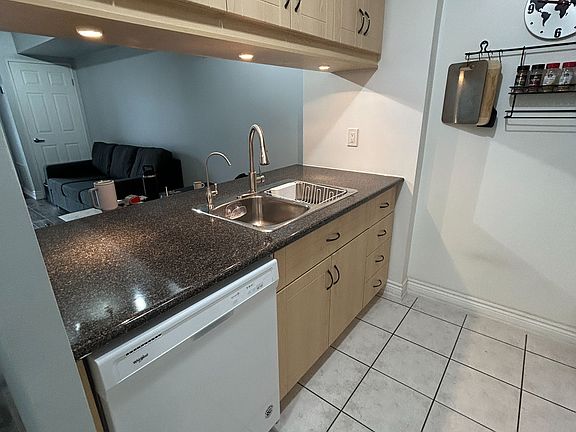 5th image of 250 Pine Grove Rd #216