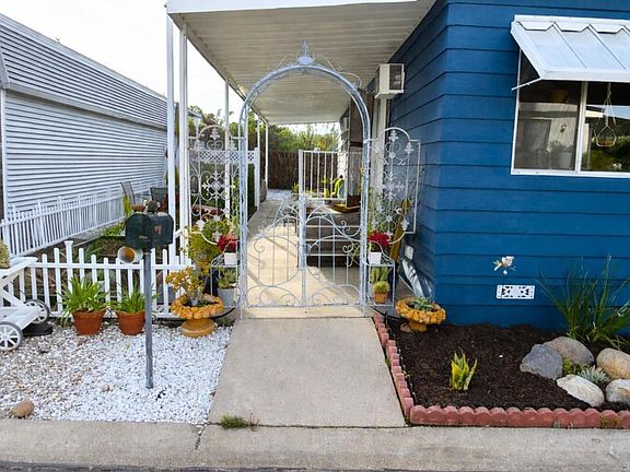 3rd image of 8301 Mission Gorge Rd Spc 189