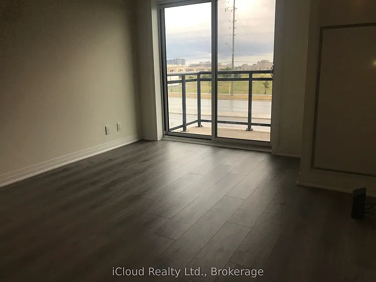128 Grovewood Cmn #220 — Photo 8