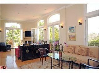 1540 S Bentley Ave APT 401, Los Angeles, CA 90025