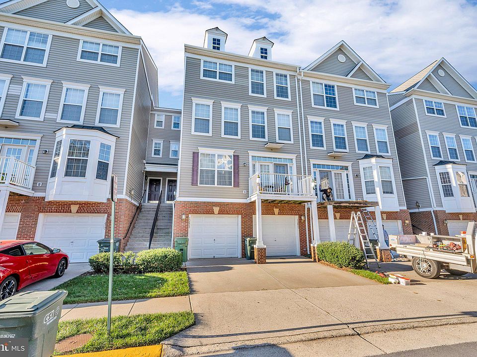 1st image of 13621 Venturi Ln #160