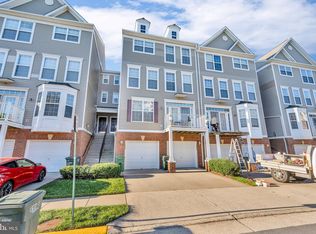 13621 Venturi Ln #160, Oak Hill, VA 20171