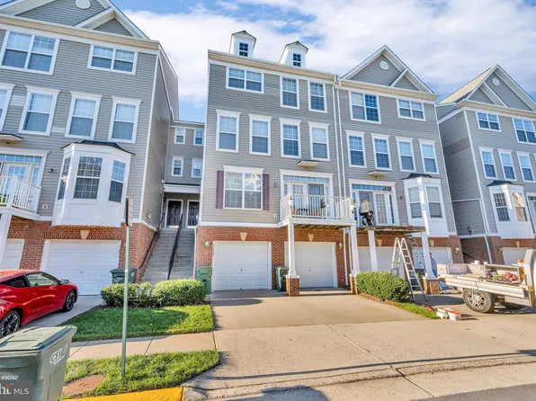 13621 Venturi Ln #160, Oak Hill, VA 20171