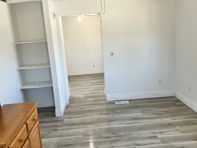 2151 W Simkins Rd — Photo 10