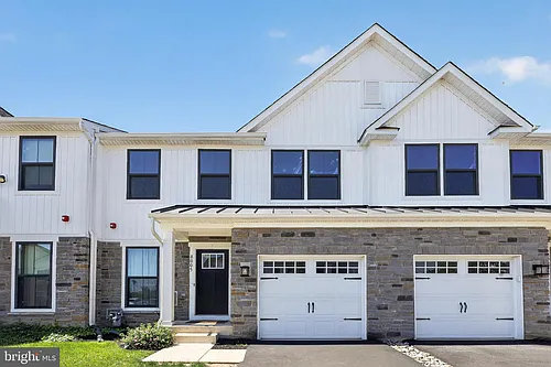 8005 Milltown Cir Photo 1
