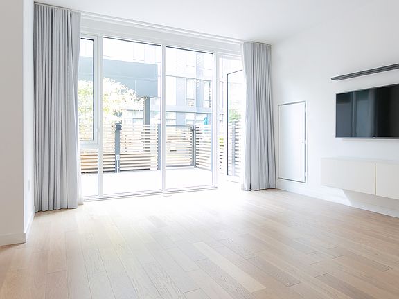 4th image of 540 W 49th St #Cy3s