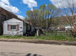 1213 Commerce St, Wellsville, OH
