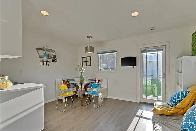 Oriole Ave, Sunnyvale — Photo 3