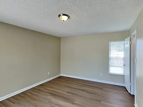 2739 Mint Dr — Photo 2