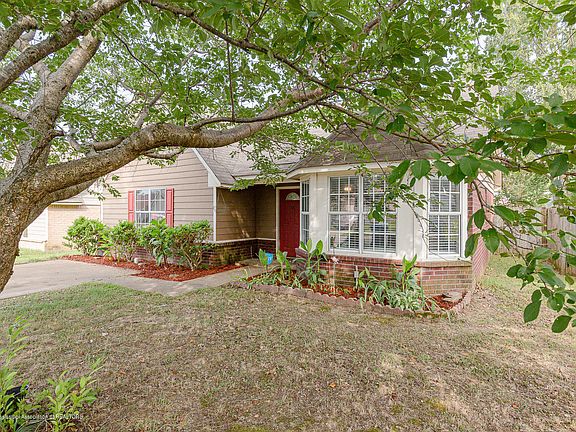 4th image of 7093 Foxhall Dr