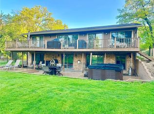 6551 N Shore Dr, Eau Claire, WI 54703