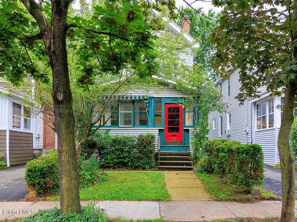 121 Grove Avenue, Albany, NY 12208